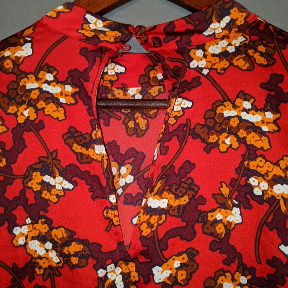 Red Ann Taylor blouse long loose sleeves - Picture 4 of 7